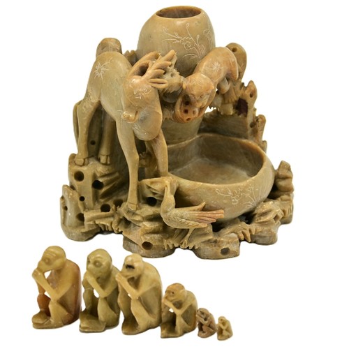 Antico vaso cinese intagliato